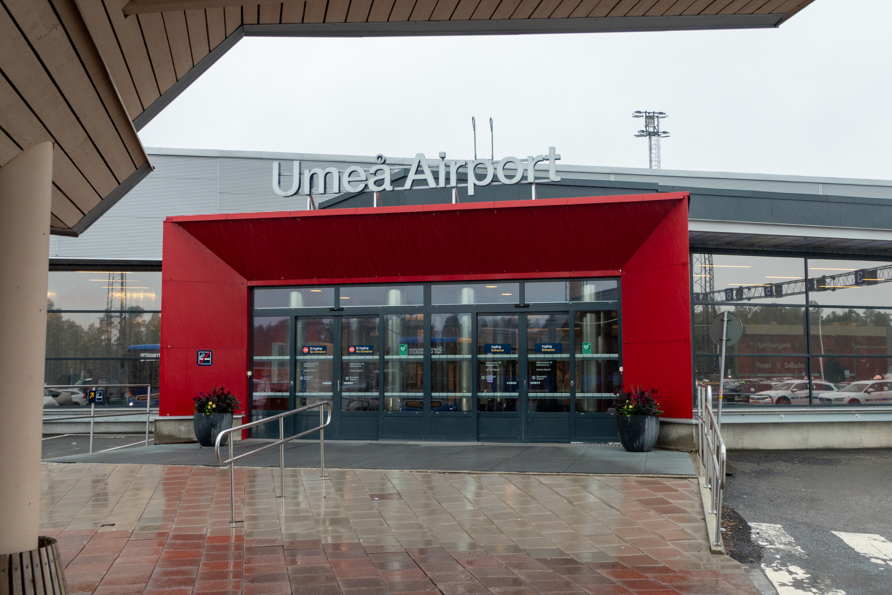 Entrén till Umeå Airport